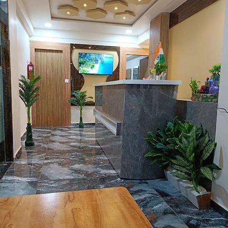 Hotel Alpine Ahmedabad Exterior foto
